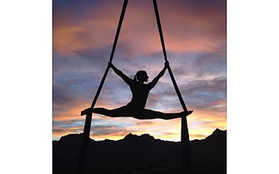 Ανακαλύψτε την Aerial Yoga